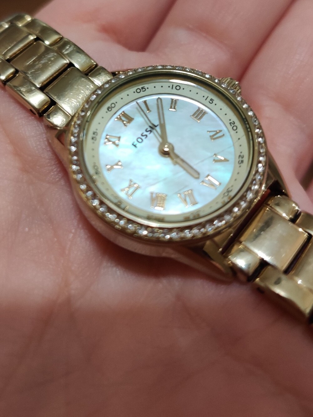 Fossil Women's Gold Tone Bracelet Watch with Mother-of-Pearl Dial